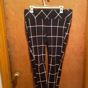 Torrid Stretch Pull-On Pixie Pants Plaid (10/12)